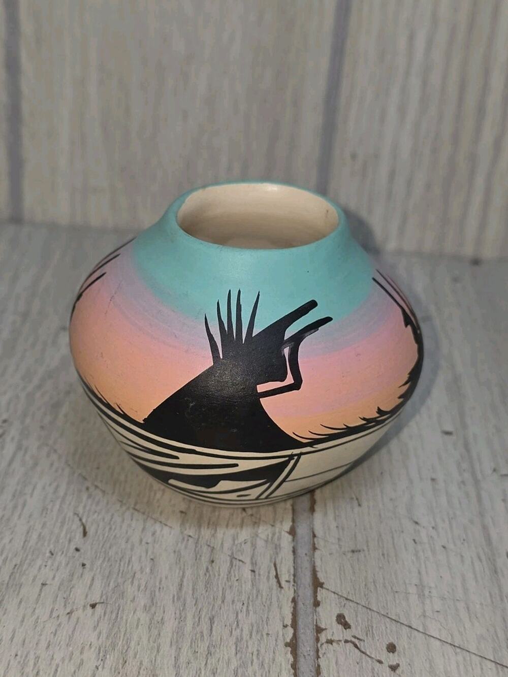 Vtg Navajo American Indian Hand Painted Pottery Vase Native American Art Signed